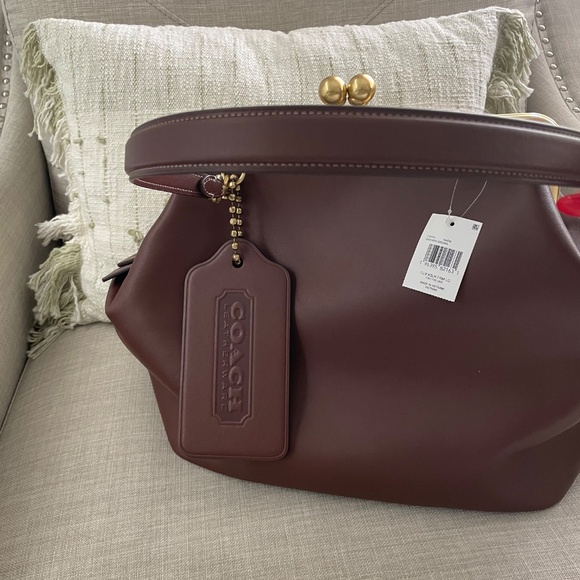Coach Kisslock Large Frame Bag w/large hang tag - Picture 10 of 11